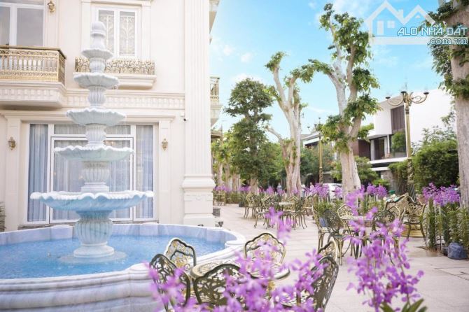 BÁN DINH THỰ ĐẲNG CẤP NHẤT ĐÀ NẴNG ! GÓC 2 MẶT TIỀN VIEW SÔNG HÀN GẦN 1000M2. GỌI HƯƠNG - 3