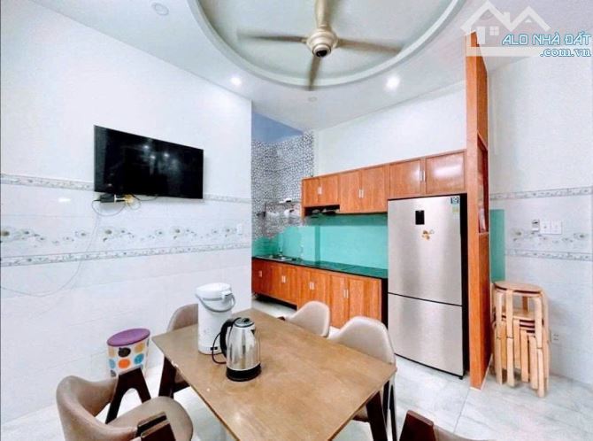 Bán nhà ngay gần Cổng Đinh Thị Thị Vạn Phúc City,giá chỉ 7,2 tỷ, ô tô tới nhà, 3 tầng - 3