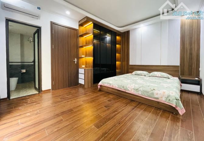 ĐỘC QUYỀN: Tòa Nhà 7 Tầng – 105m² Nguyễn Văn Trỗi, Sổ Đỏ Nở Hậu, Doanh Thu Cực Đỉnh - 3