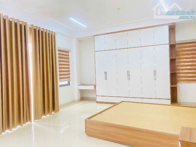 Nhà căn GÓC, gaza ô tô, thang máy giá 9.3 tỷ cách 30m ra phố Lệ Mật, Việt Hưng. - 3