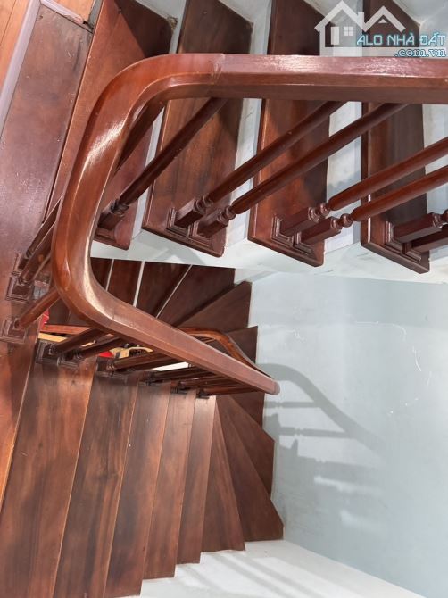 NHÀ PHỐ NGUYỄN ĐỔNG - Ô TÔ VÀO NHÀ - THOÁNG TRƯỚC SAU - TIỆN ÍCH NGẬP TRÀN - 3