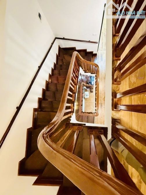 🎯 PHỐ CẦU GIẤY - Ô TÔ SÁT NHÀ - SỔ VUÔNG BÁNH CHƯNG - MẶT TIỀN 6M - 60M2 - 12.8 TỶ - 3