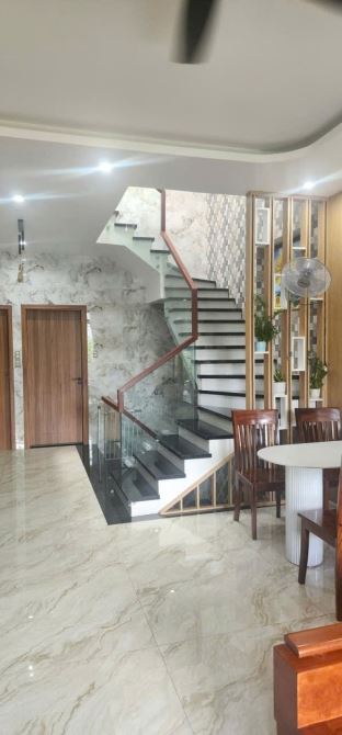 BÁN NHÀ ĐẸP 3 TẦNG MẶT TIỀN ĐƯỜNG DIỆP MINH CHÂU - 3