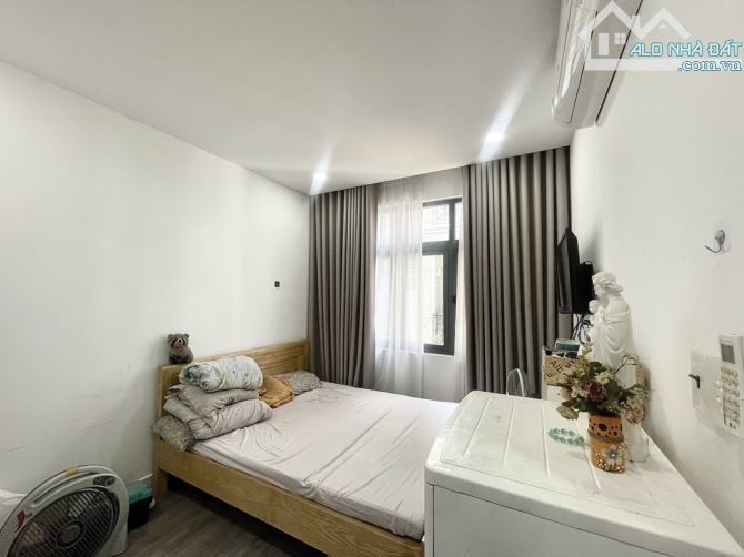 BÁN NHÀ ĐƯỜNG CMT8- P5-QUẬN TÂN BÌNH- DT 46m2- 4 TẦNG BTCT MỚI ĐẸP VÀO Ở LUÔN- GIÁ 7,4 tỷ. - 3