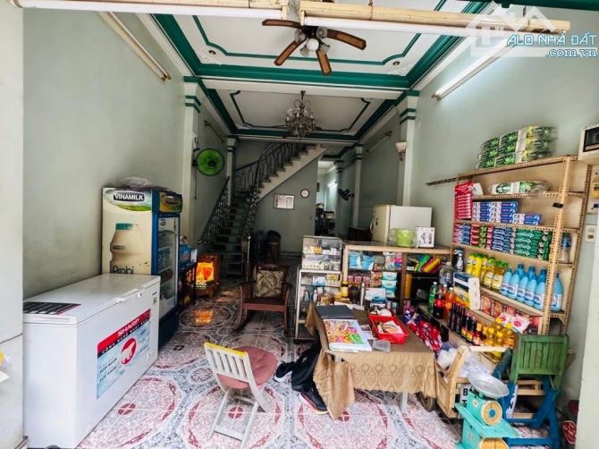 Tân Bình, hẻm XH thông, 3 Tầng, 56m2, gần Hoàng Việt_Nguyễn Thái Bình, 9.x Tỷ - 3