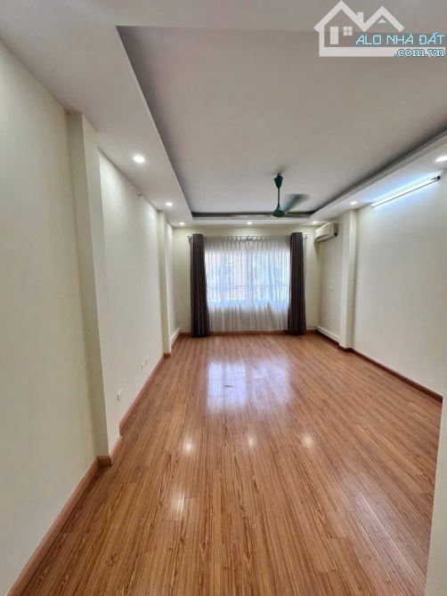 Cho thuê nhà ô tô, kd, vp Hoàng Quốc Việt, Cầu Giấy, 70m2, 5 tầng, 5 ngủ, 30tr - 3