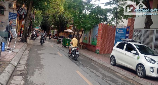 😍 HOÀNG QUỐC VIỆT - MẶT PHỐ TƯƠNG LAI - SỔ NỞ HẬU - MẶT TIỀN KHỦNG - 36M2 - 8.6 TỶ 😍  🌳 - 3