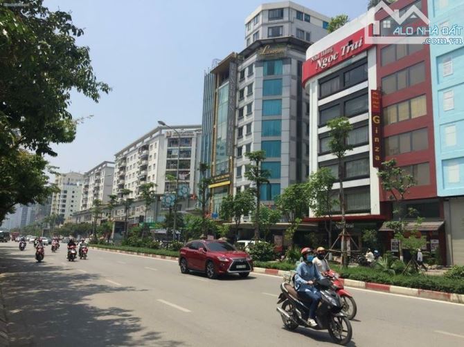 Building văn phòng Mặt phố Trung Kính - 90m2 - mặt tiền 5.5m - 45 tỷ - hè 5m - 100 tr/thág - 3