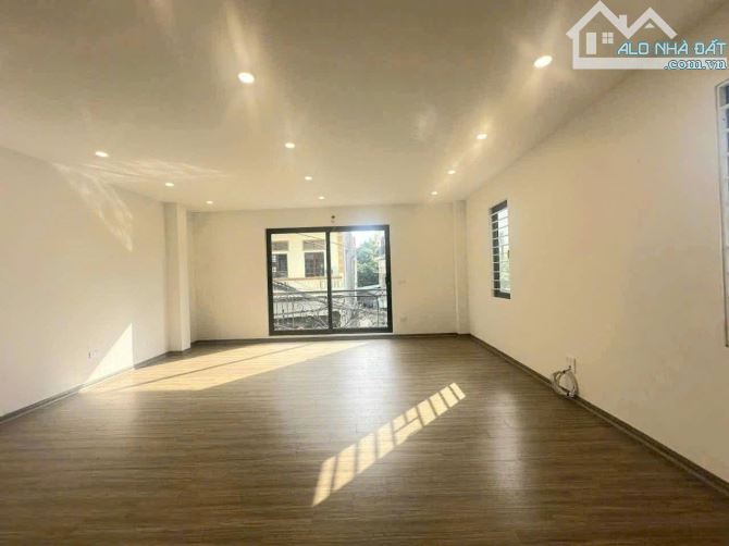 HOT. BÁN NHÀ VŨ XUÂN THIỀU SÀI ĐỒNG, LÔ GÓC, Ô TÔ TRÁNH, GA RA Ô TÔ, THANG MÁY, GIÁ TỐT - 3