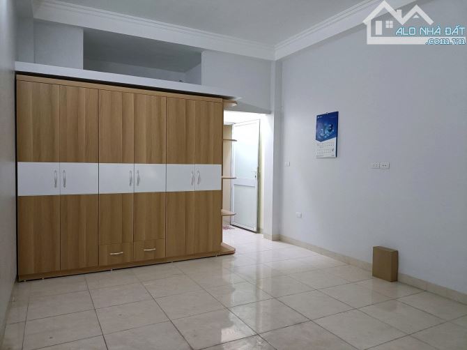 Cho thuê nhà ngõ 312 đường Kim Giang, Đại Kim, Hoàng Mai. DT 30m x 4 tầng, giá 12tr - 3