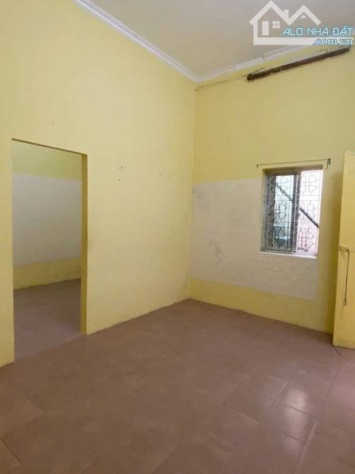 Cho thuê nhà nguyên căn ngõ 325 Kim Ngưu, phường Thanh Lương, Hai Bà Trưng. DT 40m x 2 - 3