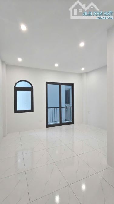 NHÀ ĐẸP BẮC TỪ LIÊM – 31M² – MT 4,3M – GIÁ 5,1 TỶ – Ô tô đỗ cổng – Ngõ thông – Khu phân lô - 3