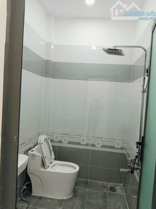 HXH 1 trục Lê Văn Khương 1 trệt 2 lầu 4PN 4WC DTCN 100m2 XD 8,5x12 Gara XH chỉ 6,1 tỷ - 4