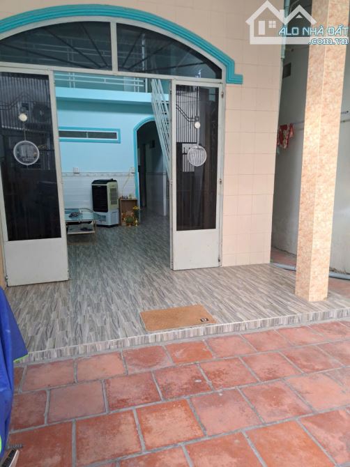 Bán nhà cấp 4 có gác hẻm Nguyễn Khuyến - P. Vĩnh Hải - TP. Nha Trang. Dt 09m2 giá 3 tỷ - 4