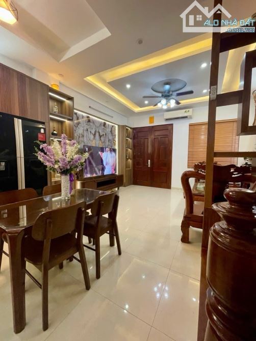 NHÀ ĐẸP -DÂN XÂY-CẦU GIẤY -THÔNG-NGUYỄN KHÁNH TOÀN- Ô TÔ TRÁNH-PHÁP LÝ CHUẨN-TẶNG NỘI THẤT - 4