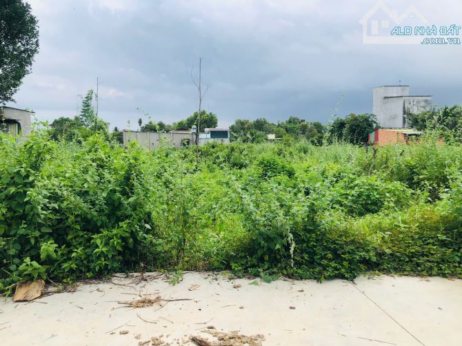 BÁN 7,6x35m (285,2m2) 150m2 thổ cư Thôn Đá Mài 1 Tân Xuân  Gía Siêu rẻ: 550 triệu - 4