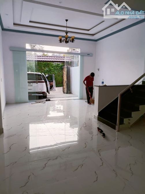 Chủ gửi bán căn nhà gần ngã ba Lộc Sơn - 4