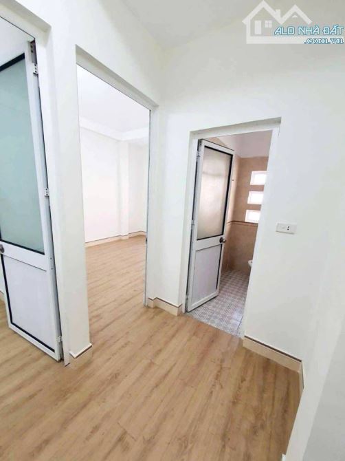 Bán nhà Tổ 10 Yên Nghĩa, ô tô con vào nhà. 32m2, 4 tầng, mt 4.5m, 5.8 tỷ. Đại học Phinenka - 4