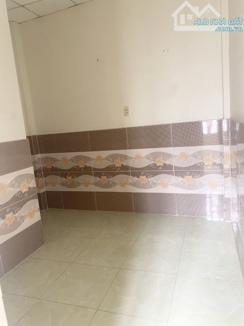 Hh2% chính chủ Nhà đẹp liền kề, diện tích 3x6m, 1 trệt 1 lửng, đường vào 3,5m, gần Miếu Rạ - 4