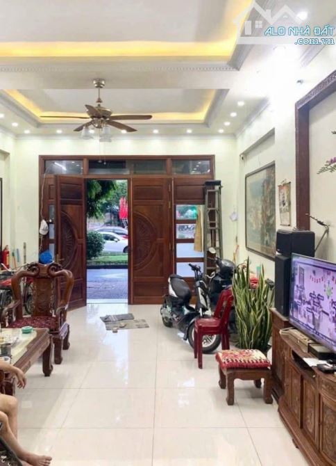 BÁN NHÀ 3.5 TẦNG MẶT ĐƯỜNG VÕ NGUYÊN GIÁP - 4