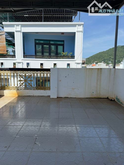 BÁN NHÀ ĐẸP 1T3L HẺM Ô TÔ ĐƯỜNG BA CU TRUNG TÂM VŨNG TÀU - ĐỦ CÔNG NĂNG GIÁ CHỈ 4.8 TITR - 4