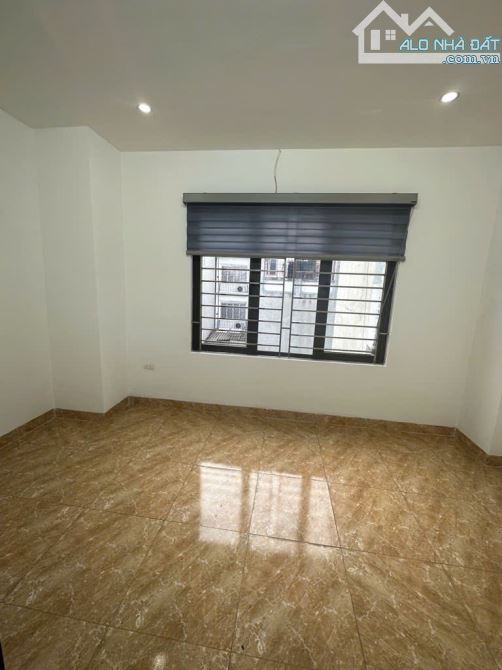 Nhà Đẹp - Đông Thiên, Hoàng Mai - Sổ Đỏ Riêng Chỉ 4,65 Tỷ - 4