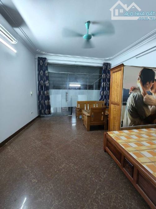 Bán nhà 72m2 xây 1 tầng hầm và 5 tầng nổi Việt Hưng Long Biên , ngõ 3 gác sạch thoáng - 4