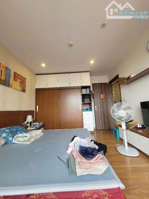 Bán căn hộ chung cư brerive Nguyễn Văn Cừ 88 m tầm trung nội thất 5 sao - 4