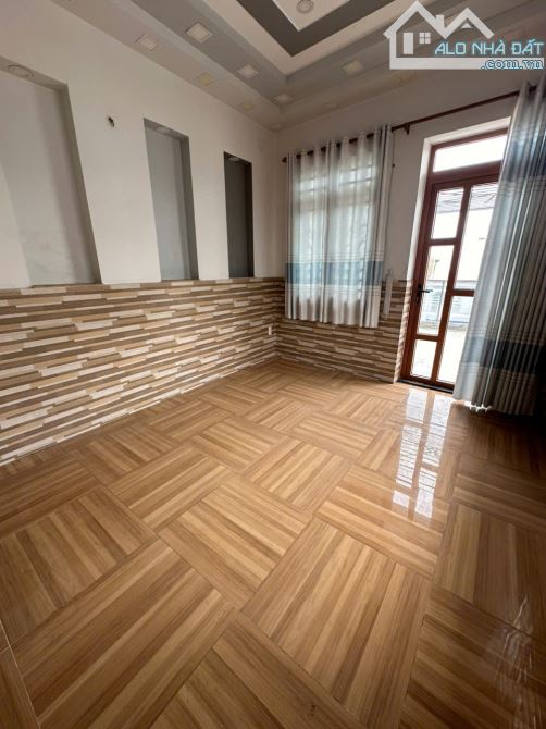 CHO THUÊ NHÀ GÓC LŨY BÁN BÍCH , 1 TRỆT 4 LẦU NHÀ ĐẸP MỚI 99% SẠCH SẼ - 4
