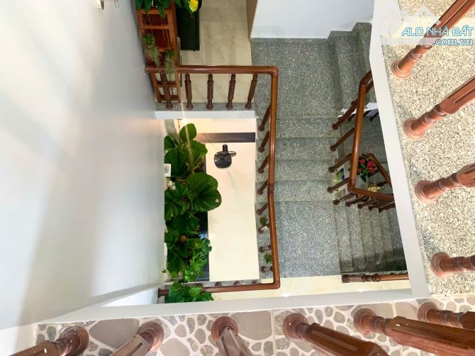 Bán nhà 3 tầng đẹp đường Trịnh Lỗi - Nam Việt Á - 4
