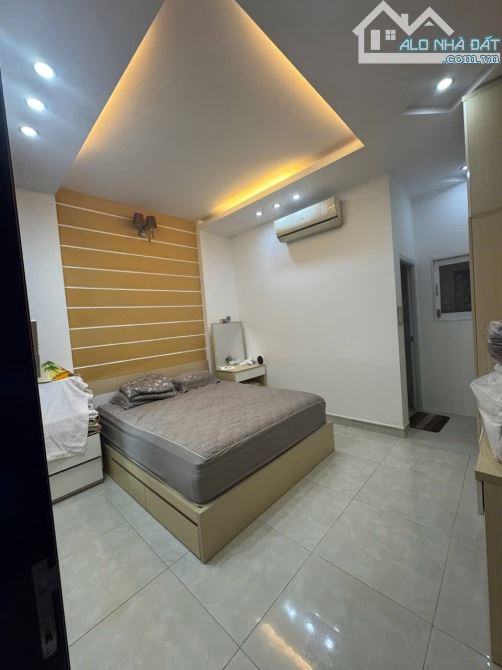 BÁN NHÀ MẶT TIỀN - DÂN CHỦ - TÂN THÀNH - TÂN PHÚ- 63M2 -4TẦNG - 11tỷ…TL - 4