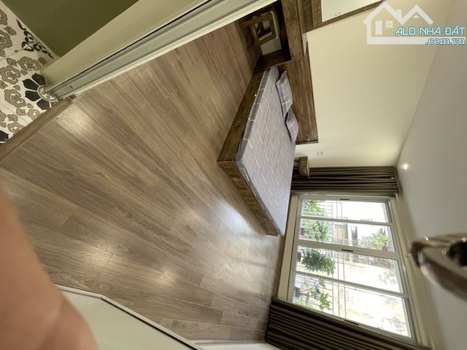 Bán tập thể lô góc Tầng 3 phố Hoàng Ngọc Phách, sổ 40m2 sử dụng 100m2 - 4