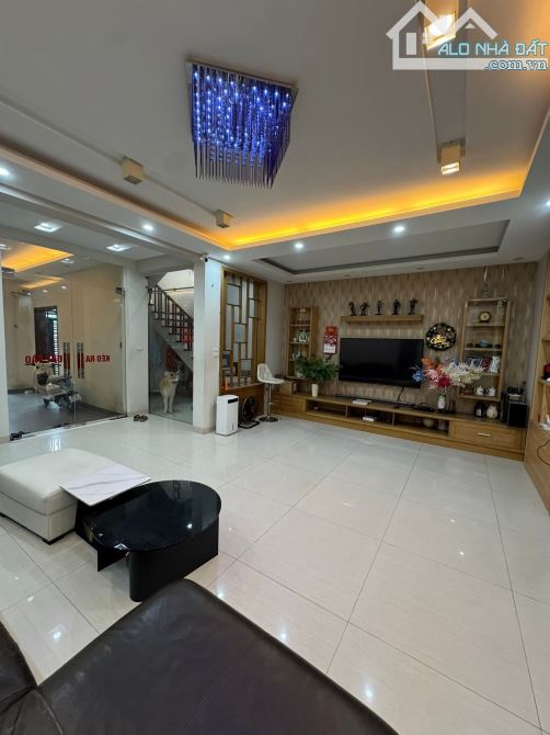 BÁN NHÀ NGÕ 125 NGUYỄN NGỌC VŨ CẦU GIẤY - Ô TÔ TRÁNH KINH DOANH ĐỈNH: DT 133M2 - 45.8 TỶ - 4