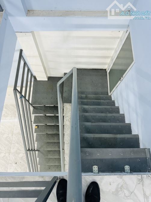 🌟 MẶT TIỀN KINH DOANH – ĐƯỜNG 10M CÓ VỈA HÈ – KHUÔNG VIỆT 🌟 📍 4 x 8.5m – 2 tầng - 4