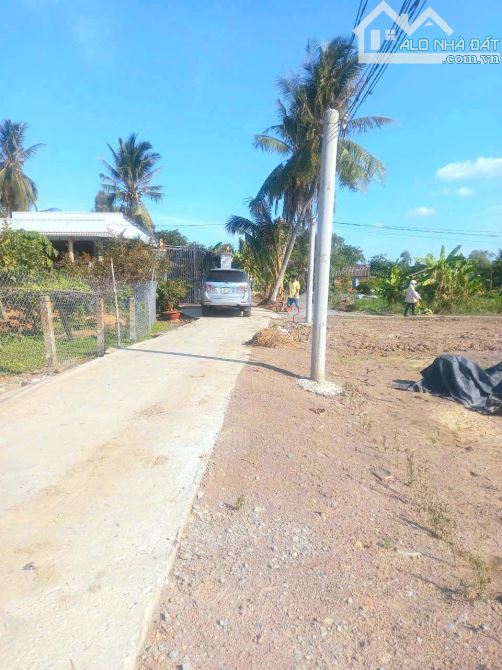 Hàng ngộp, nhà vườn 1300m2 đất đường ô tô cực đẹp, 1.2 tỷ - 4