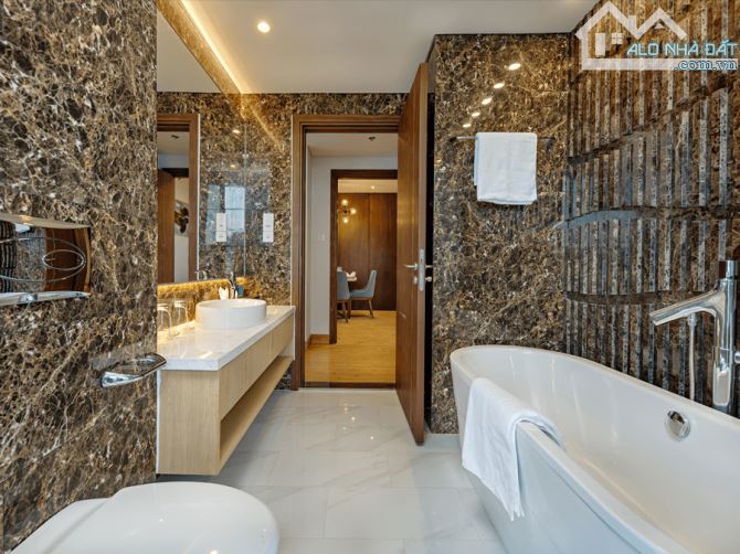 BÁN CĂN HỘ VIEW BIỂN TẦNG CAO - TOÀ D WYNDHAM SOLIEL - TẬN HƯỞNG TIỆN ÍCH 5* - 4