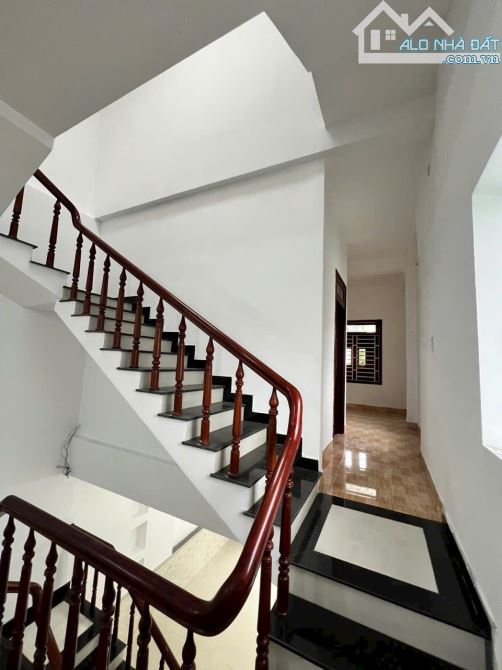 Bán nhà 3 tầng MT Nguyễn Nhàn Cẩm Lệ - 4