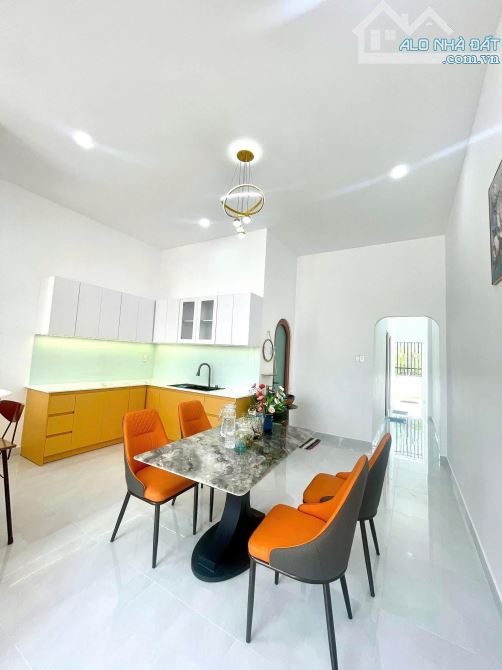 NHÀ CẤP 4 GIÁ CHỈ HƠN 1 TỶ CHÚT XÍU LÀ SỞ HỮU NGAY - 4