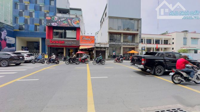 bán nhà MT phan văn trị , 3 tầng , 3,3x19,5m ( 63m2) 14,8 tỷ tl - 4