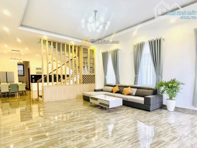 Villa mặt tiền KQH An Sơn Đà Lạt rộng hơn 210m2 giá chỉ 16 tỷ - 4