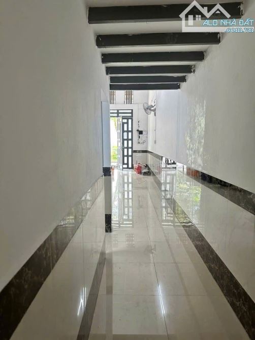 Cần bán gấp nhà vì kẹt nợ vị trí Tân Hiệp,Hóc Môn – giá 980triệ.u, bớt lộc có Sổ Hồng Riên - 4