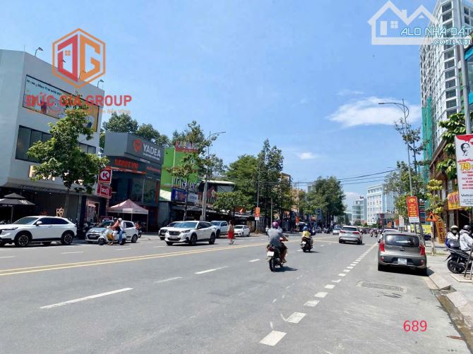 Bán nhà mặt tiền đường Võ Thị Sáu dòng tiền 3.3 tỷ/năm sổ hồng 450m2 ngang 18m giá 140 tỷ - 4