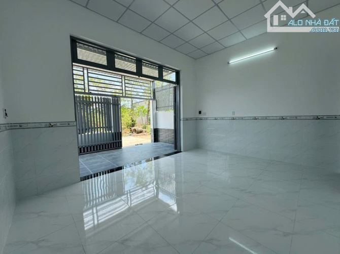 Bán gấp căn nhà ở Đ. Lê Thị Sắc , Tân Phú Trung 116,6m2 SHR giá 910tr - 4