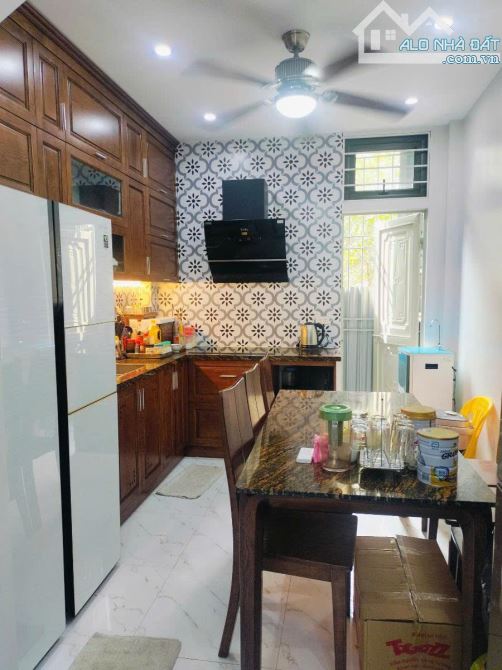 Nhà đẹp ở ngay. Ở Quang Trung - Hà Đông. 35m2 x 4 Tầng Giá đầu tư 5 tỉ - 4