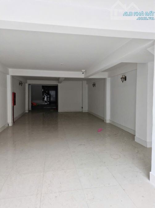 Gia đình cần bán khách sạn gần biển Nha Trang giá rẻ hơn xung quanh nhiều! - 4