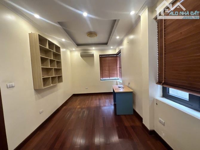 NHÀ ĐẸP VIỆT HƯNG 45M2 6,5 TỶ, NHÀ DÂN XÂY CHẮC CHẮN, VỊ TRÍ ĐẸP, CÁCH Ô TÔ TRÁNH 20M - 4