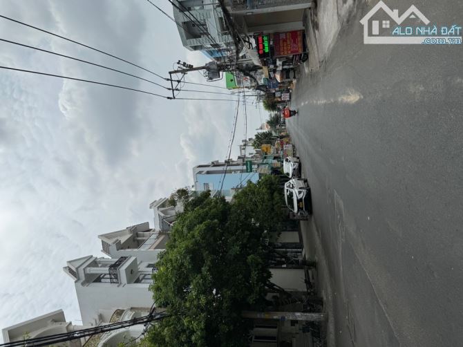 Bán nhà Tân Bình, ngay Phan Huy Ích, Phường 15, Ô tô vô nhà, Diện tích 66m2, 5 Tầng. Giá 7 - 4