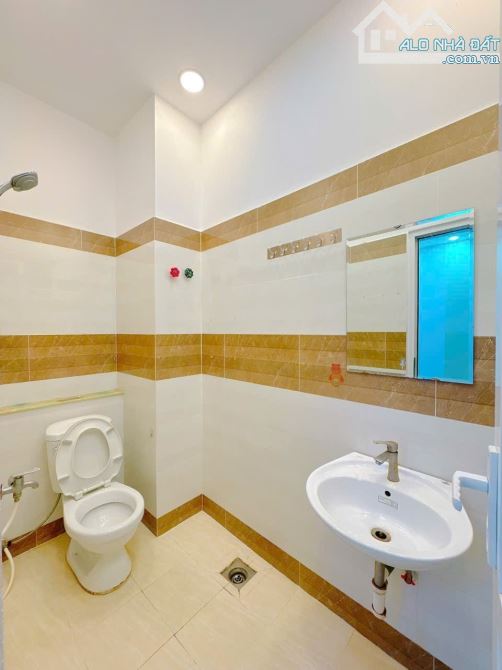 NHÀ HẺM XE TẢI - CÁCH 10M RA MẶT TIỀN BÌNH LỢI - 4 TẦNG 94m2 (4×24) - 12.9 TỶ - 4