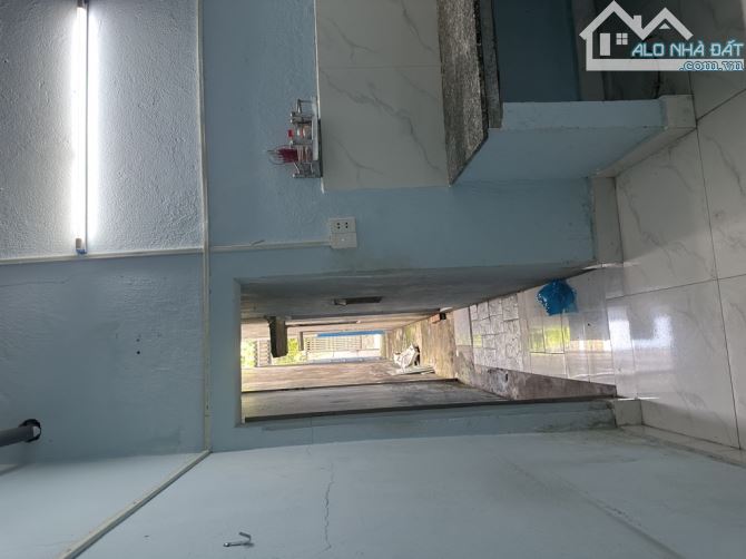 Bán nhà Q12 ngã 3 Đông Quang-Nguyễn Ảnh Thủ- 70m² hẻm rộng 8m, giá chỉ 4.2 tỷ - 4