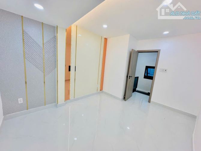 💥💥NHÀ MỚI 100% - 4 TẦNG - TÔN THẤT THUYẾT - P.XÓM CHIẾU Q.4 - 4